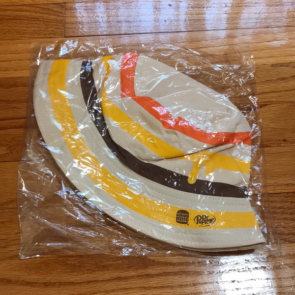 Accessories - Awesome Bucket Hat (Brand New)